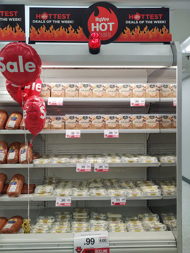 Supermarket «Hy-Vee», reviews and photos, 2453 N Court St, Ottumwa, IA 52501, USA