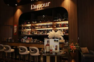 L'amour Lounge - Bespoke Cocktails & Whiskies image