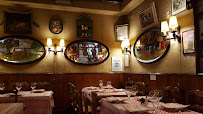 Atmosphère du Restaurant français Le Quincy à Paris - n°1