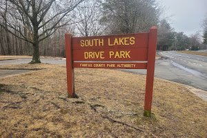 South Lakes Drive Park