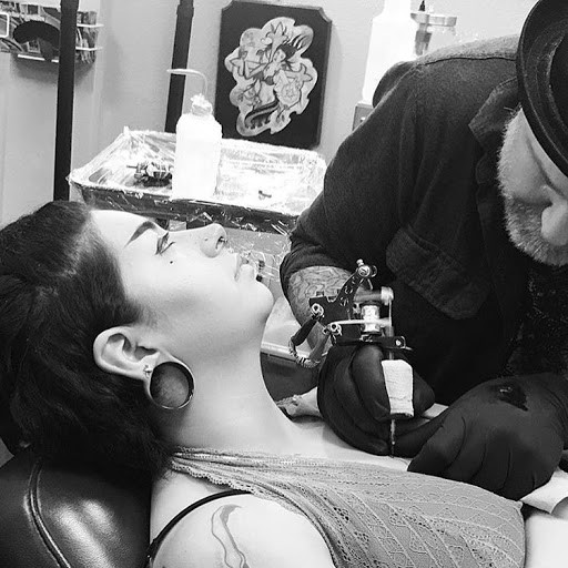 Tattoo Shop «Bright Ideas Tattoo and Piercing», reviews and photos, 1425 N Central Ave # 113, Avondale, AZ 85323, USA