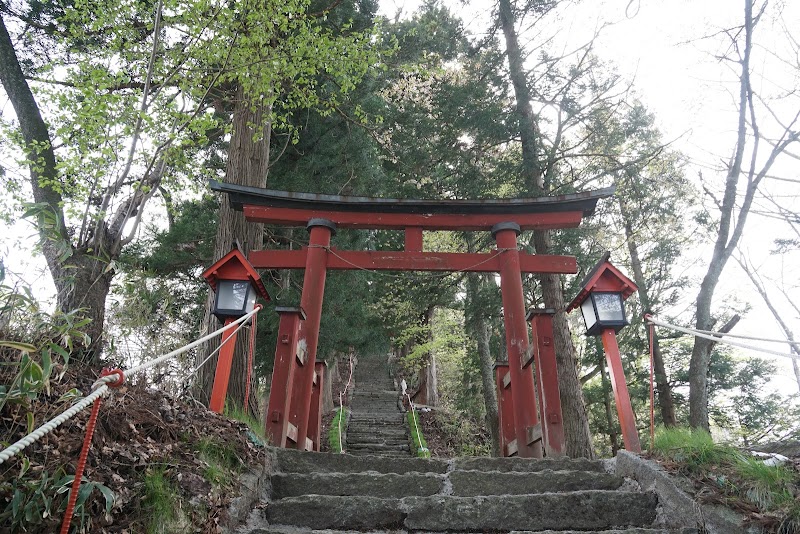 新里愛宕神社