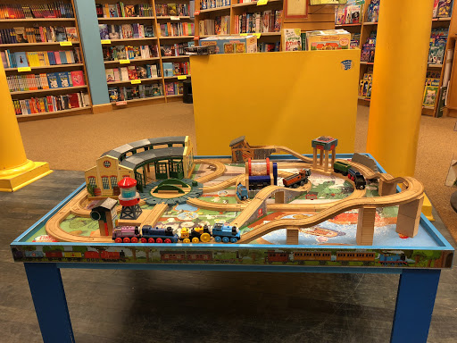 Book Store «Barnes & Noble», reviews and photos, 5275 Harvey St, Muskegon, MI 49444, USA