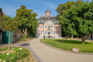 Schloss Arff image