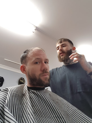 Off The Wall Barbering - Newport
