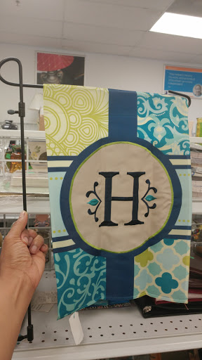 Thrift Store «Goodwill Retail Store & Donation Center», reviews and photos, 2495 Crain Hwy, Waldorf, MD 20601, USA