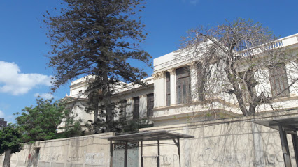 المدرسة اليونانية