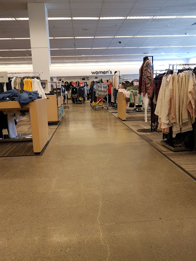 Department Store «Nordstrom Rack Downtown San Francisco», reviews and photos, 555 9th St, San Francisco, CA 94103, USA