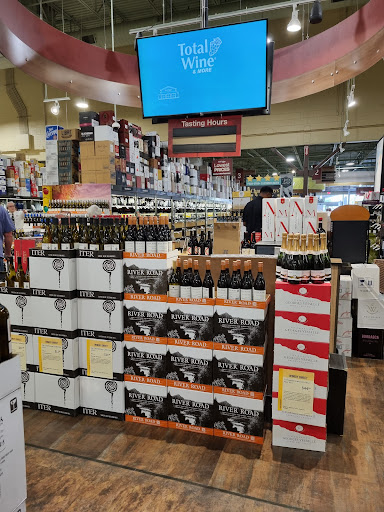 Wine Store «Total Wine & More», reviews and photos, 5048 Airport Pulling Rd S, Naples, FL 34105, USA