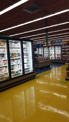 Grocery Store «Valli Produce of Glendale Heights», reviews and photos, 155 E N Ave, Glendale Heights, IL 60139, USA