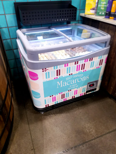 Shopping Mall «Asheville Market», reviews and photos, 4 S Tunnel Rd, Asheville, NC 28805, USA