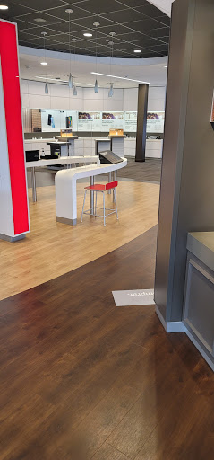 Cell Phone Store «Verizon», reviews and photos, 4900 Belt Line Rd, Dallas, TX 75254, USA