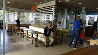 Atmosphère du Restauration rapide McDonald's à Bréal-sous-Montfort - n°10