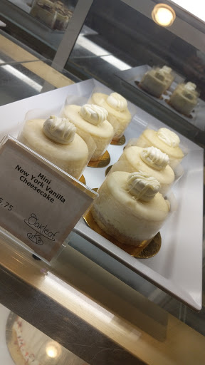 Bakery «Oakleaf Cakes Bake Shop», reviews and photos, 12 Westland Ave, Boston, MA 02115, USA