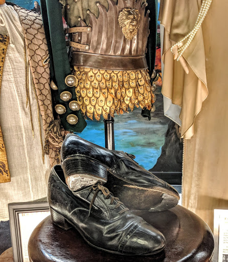 Movie Rental Store «Movie Madness Video», reviews and photos, 4320 SE Belmont St, Portland, OR 97215, USA