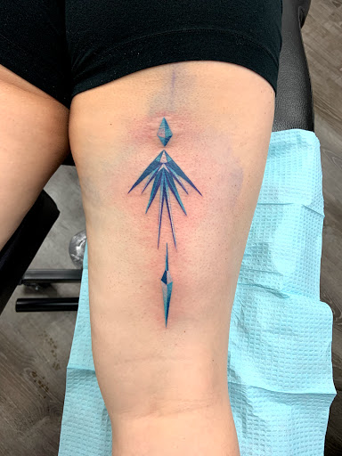 Tattoo Shop «The Edge Tattoo», reviews and photos, 986 Sullivan Ave, South Windsor, CT 06074, USA