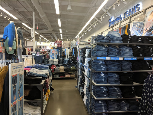 Clothing Store «Old Navy», reviews and photos, 11159 183rd St, Cerritos, CA 90703, USA