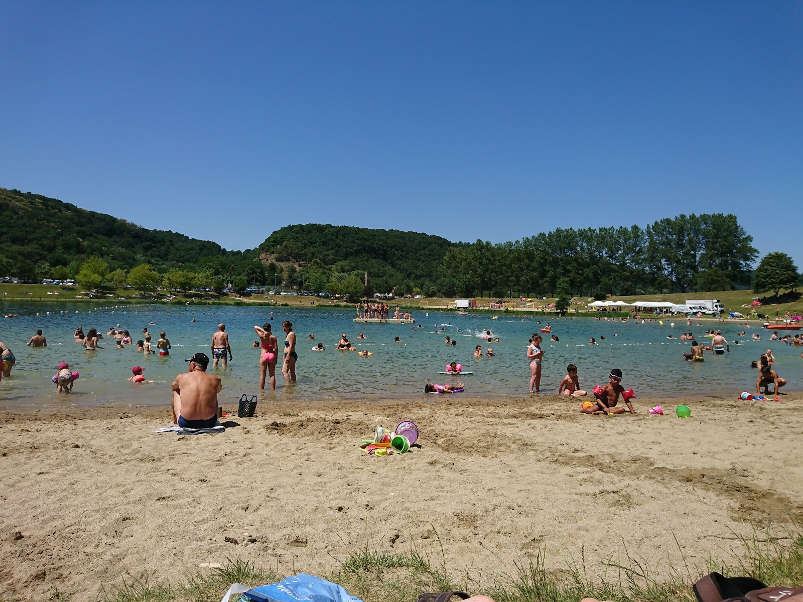 Foto di Plage Champos con una superficie del sabbia beige