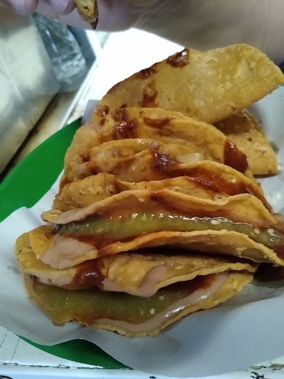 Tacos dorados con mole - Centro, 61600 Pátzcuaro, Michoacán, Mexico