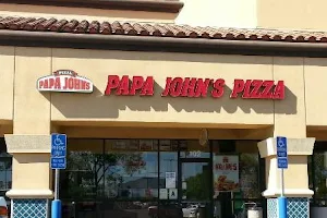 Papa Johns Pizza image