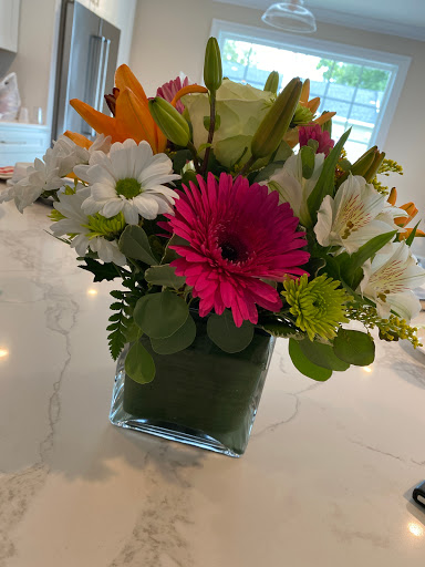 Florist «A Touch of Elegance Florist», reviews and photos, 360 S Franklin Ave, Belleville, NJ 07109, USA