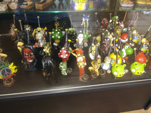 Tobacco Shop «407 Smoke Shop», reviews and photos, 4316 Curry Ford Rd, Orlando, FL 32806, USA