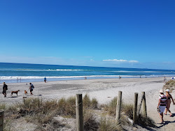 Poutuia Beach'in fotoğrafı düz ve uzun ile birlikte
