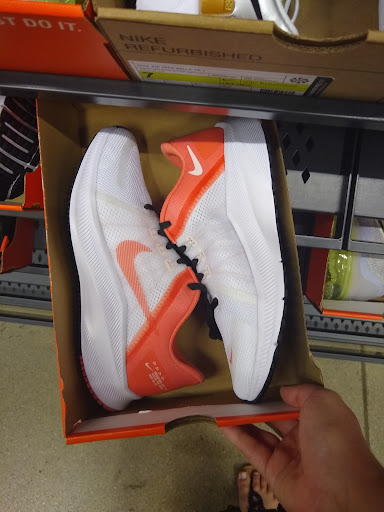 Sporting Goods Store «Nike Factory Store», reviews and photos, 5050 Factory Shops Blvd #905, Castle Rock, CO 80108, USA