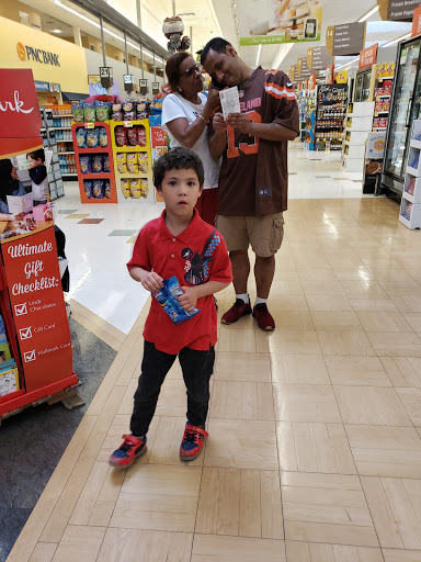 Shopping Mall «Fox Run Shopping Center», reviews and photos, Solomons Island Rd N, Prince Frederick, MD 20678, USA