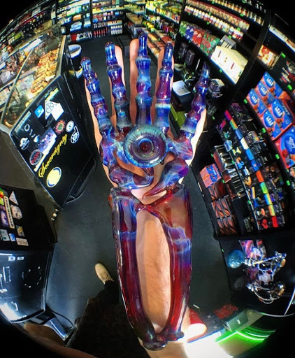 Tobacco Shop «BC Smoke Shop Austin», reviews and photos, 2001 Guadalupe St, Austin, TX 78705, USA