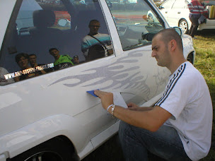 Photo n°1 de Poptuning Stickers à Sail-sous-Couzan ()