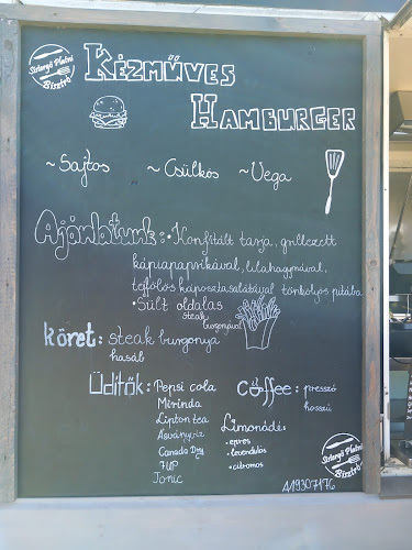 Csesznek, Tarack köz 2, 8419