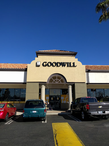 Goodwill Store & Donation Center, 1101 E Imperial Hwy, Placentia, CA 92870, USA, 