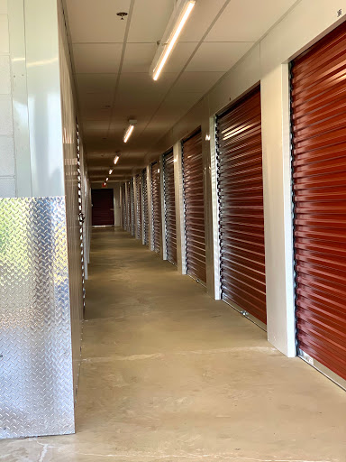 Self-Storage Facility «Backlick Self Storage», reviews and photos, 6880 Commercial Dr, Springfield, VA 22151, USA