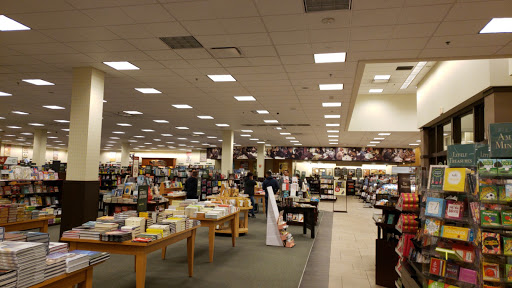 Barnes & Noble image