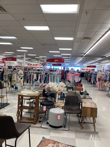 Department Store «T.J. Maxx», reviews and photos, 951 W Pleasant Valley Rd, Parma, OH 44134, USA