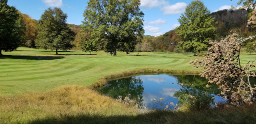 Golf Course «Edgewood Country Club», reviews and photos, 12541 Derricks Creek Rd, Charleston, WV 25320, USA