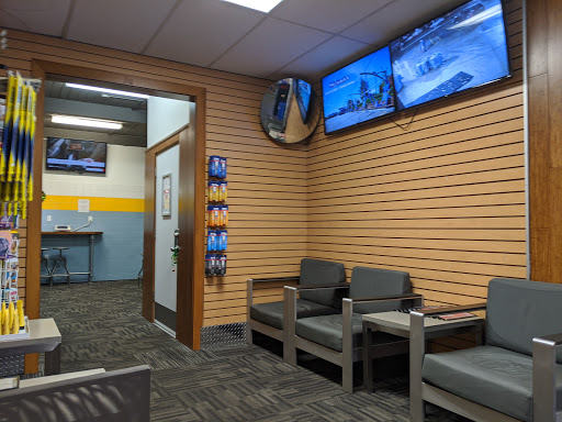 Car Wash «Washman Car Wash & Auto Spa», reviews and photos, 1530 NE Martin Luther King Jr Blvd, Portland, OR 97232, USA