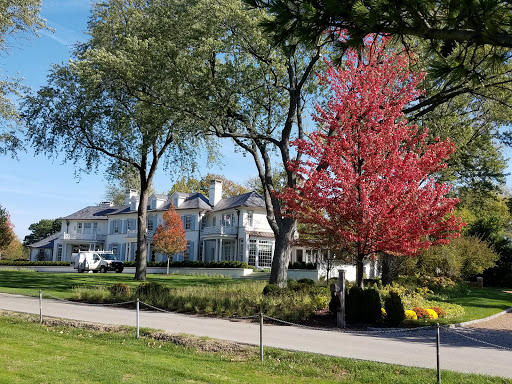 Golf Club «Indian Hill Club», reviews and photos, 1 N Indian Hill Rd, Winnetka, IL 60093, USA