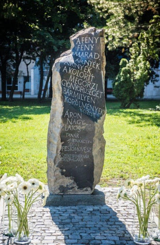 Értékelések erről a helyről: Áron Nagy Lajos emlékmű, Székesfehérvár - Múzeum