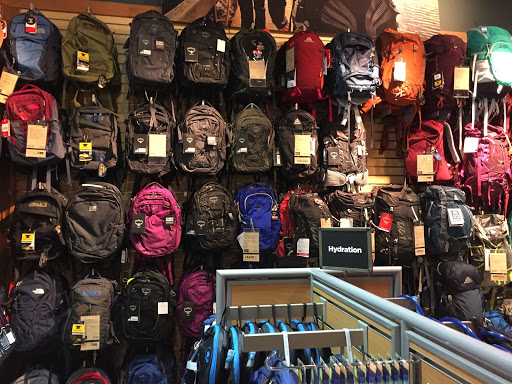 Outdoor Sports Store «Eastern Mountain Sports», reviews and photos, 753 Donald Lynch Blvd, Marlborough, MA 01752, USA