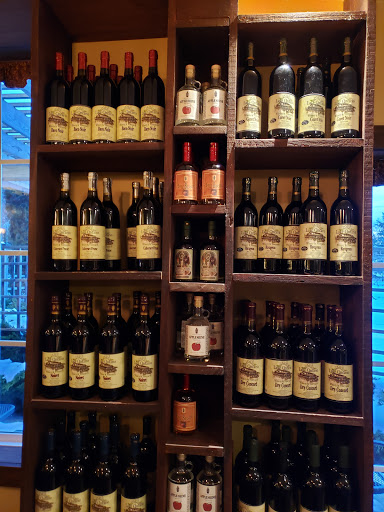 Wine Store «Lake Ontario Winery & Vineyards», reviews and photos, 1593 Hamlin Parma Townline Rd, Hilton, NY 14468, USA