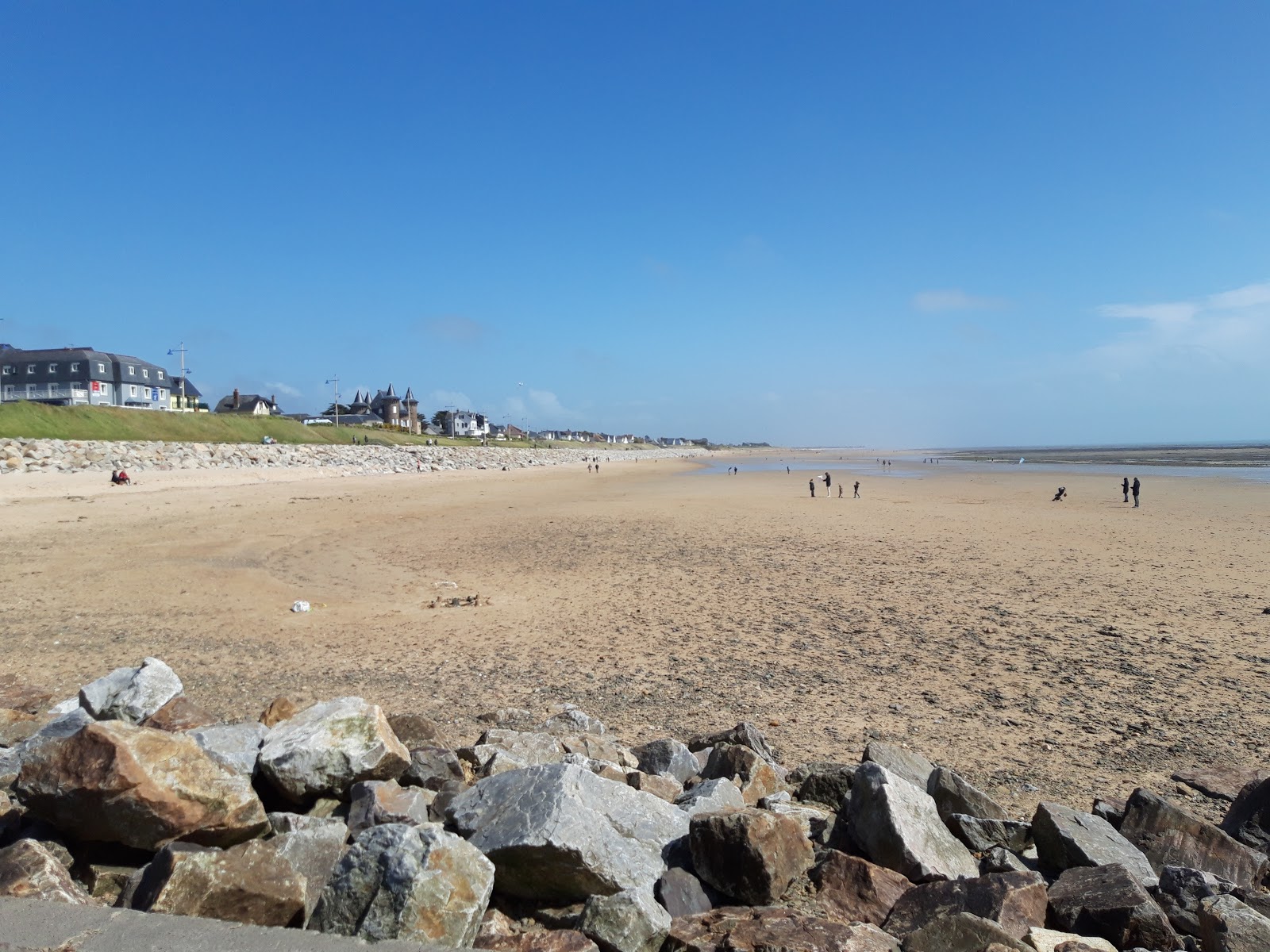 Photo de Plage de Barneville avec rivage droit, long