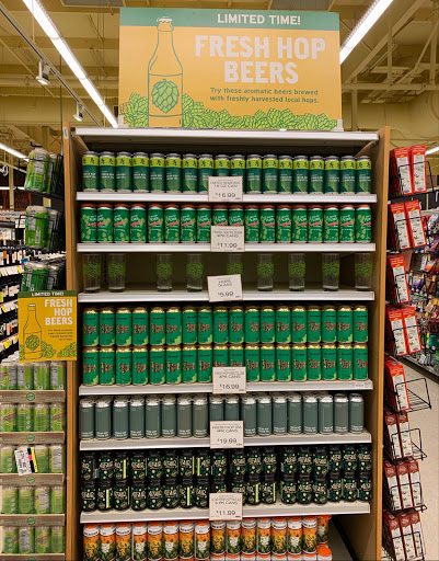 Grocery Store «New Seasons Market Mountain Park», reviews and photos, 3 Monroe Pkwy, Lake Oswego, OR 97035, USA