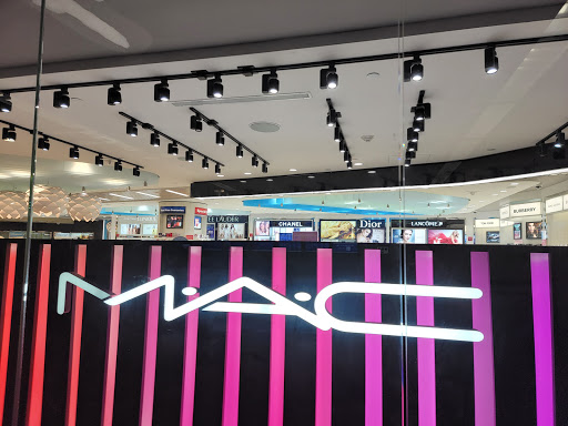 Cosmetics Store «MAC Cosmetics», reviews and photos, 294 West Market, Bloomington, MN 55425, USA