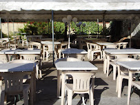Photos du propriétaire du Restaurant Hotel Les Acacias de Ratabizet à Genas - n°12
