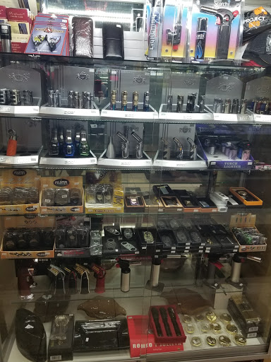 Tobacco Shop «PLYMOUTH CIGARS AND TOBACCO», reviews and photos, 16605 County Rd 24 #203, Plymouth, MN 55447, USA