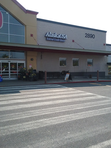 Grocery Store «Safeway», reviews and photos, 2890 NW Bucklin Hill Rd, Silverdale, WA 98383, USA