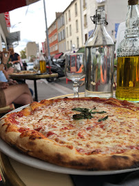 Plats et boissons du Pizzeria Pizza Firenze à Saint-Ouen-sur-Seine - n°8