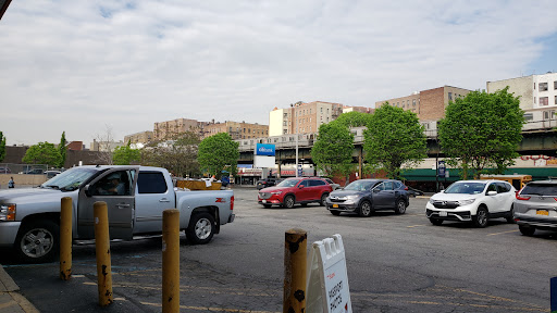 Gourmet Grocery Store «Garden Gourmet Market», reviews and photos, 5665 Broadway, Bronx, NY 10463, USA